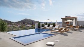 Piscina com �rea externa com quiosque e 2 banheiros